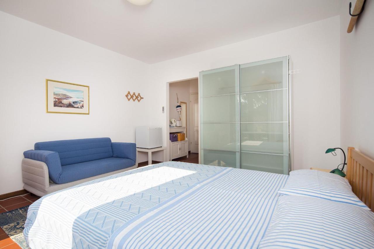 Bed and Breakfast Sobe Number 9 Rovinj Exterior foto